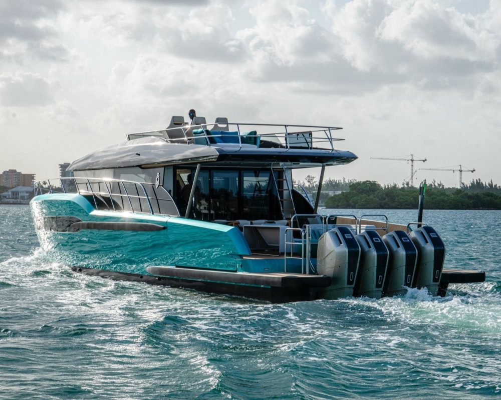 Edge Boat Miami